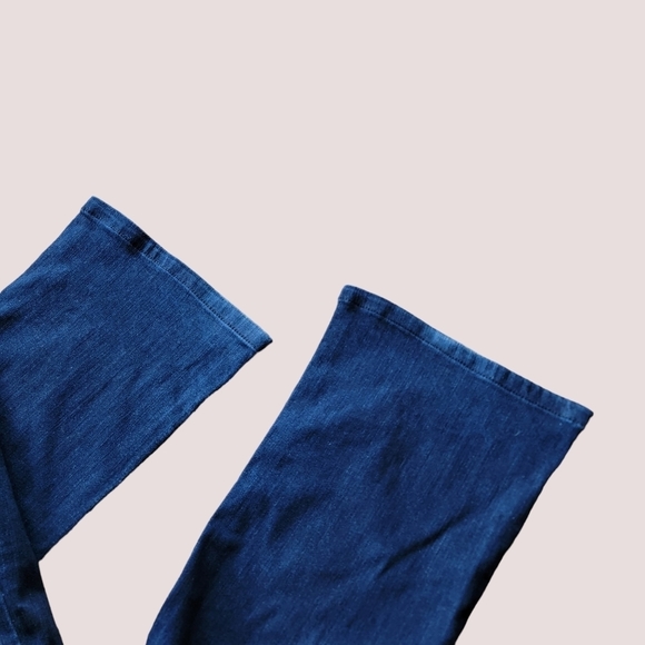 WHITE House Black Market skinny flare size 4 dark wash stretch T57. - Picture 3 of 9